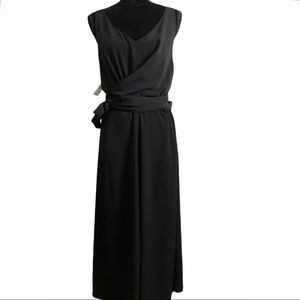 Wilfred Darcell Black Sleeveless Dress 